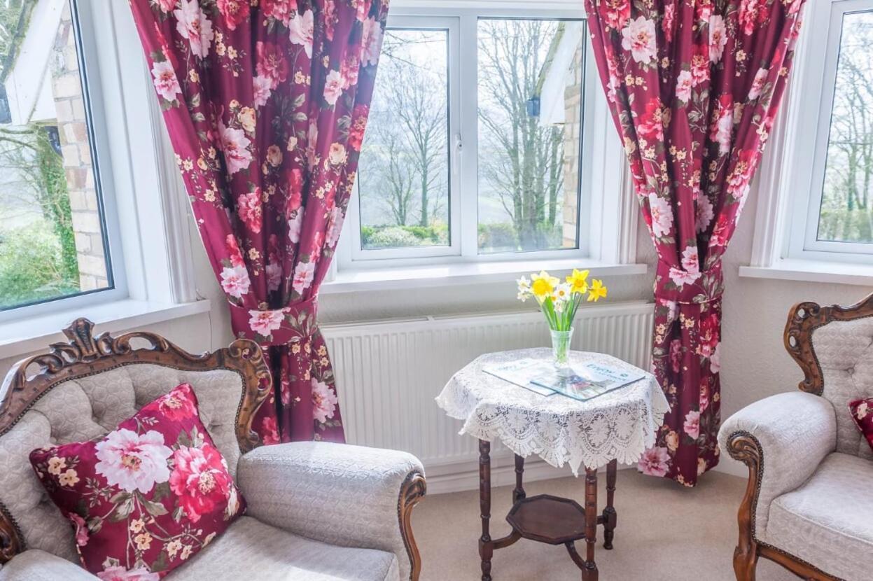 オークハンプトン Knole Farm Bed & Breakfast エクステリア 写真